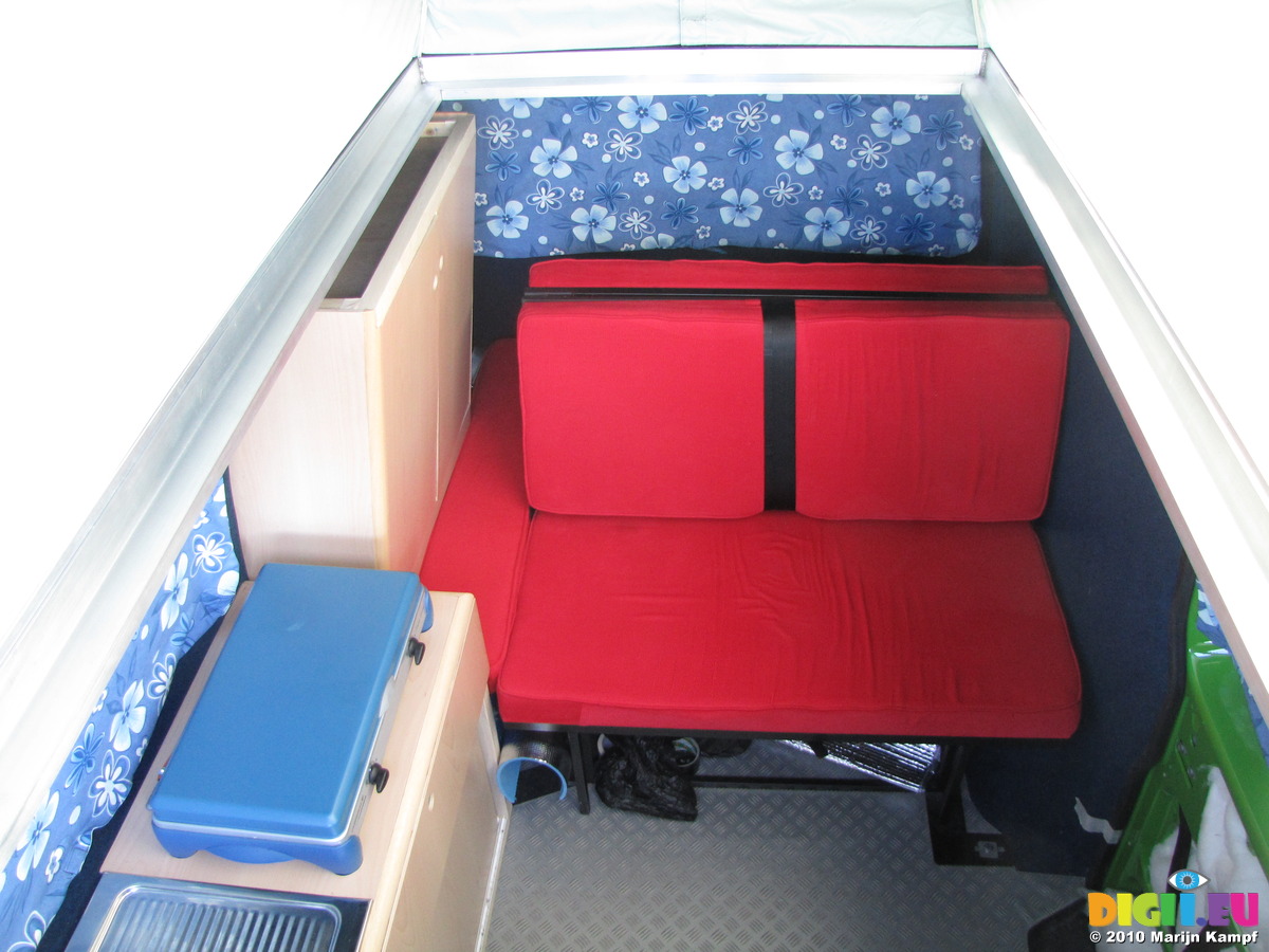 Picture Sx14109 Campervan Interior From Pop Up Roof 20100502 15